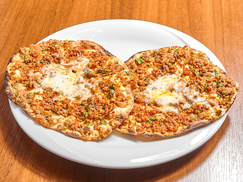 Kaşarlı Lahmacun