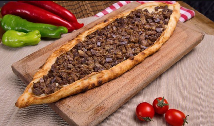 Kavurmalı Bafra Pidesi (Açık)