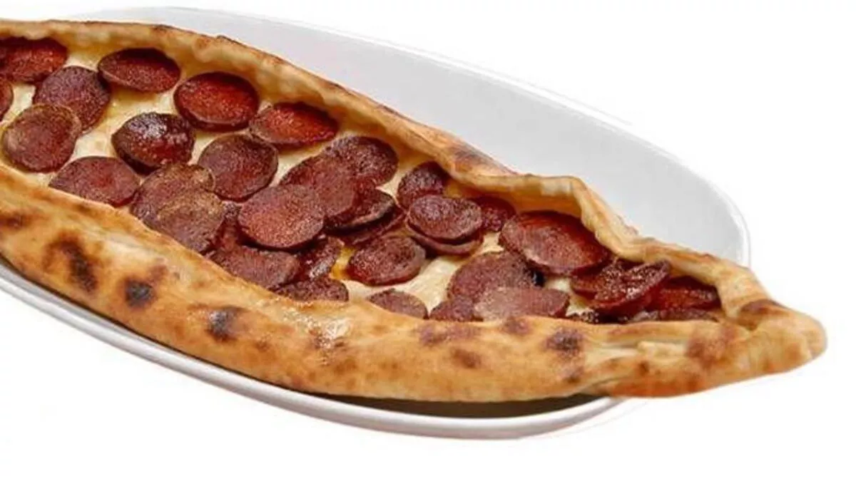 Sucuklu Bafra Pidesi (Açık)